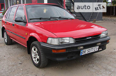 Хетчбек Toyota Corolla 1987 в 