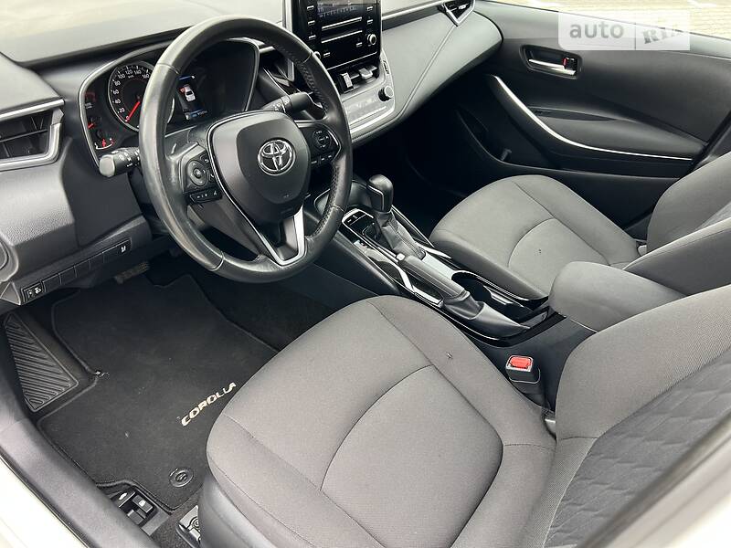 Седан Toyota Corolla 2019 в Киеве
