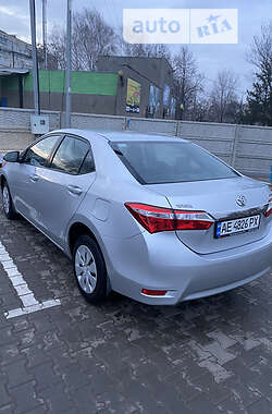 Седан Toyota Corolla 2013 в Кривом Роге