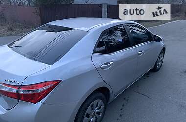 Седан Toyota Corolla 2014 в 