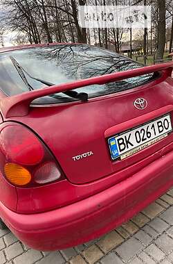 Хэтчбек Toyota Corolla 2000 в Владимирце