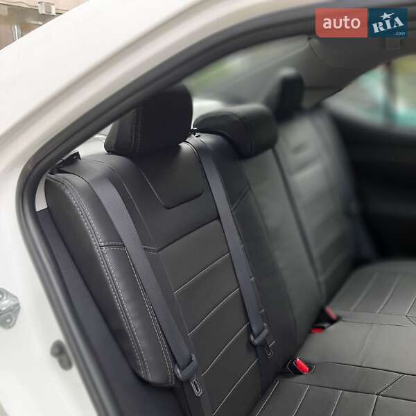 Седан Toyota Corolla 2015 в Одессе