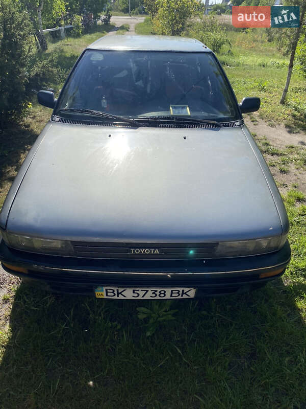 Toyota Corolla 1988