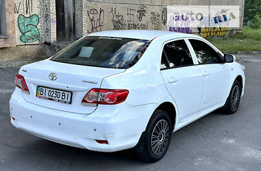 Седан Toyota Corolla 2010 в 