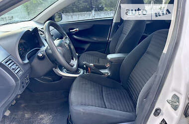 Седан Toyota Corolla 2010 в 