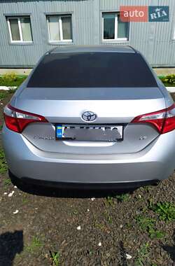 Седан Toyota Corolla 2016 в Виннице