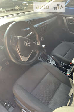 Седан Toyota Corolla 2013 в Тернополе