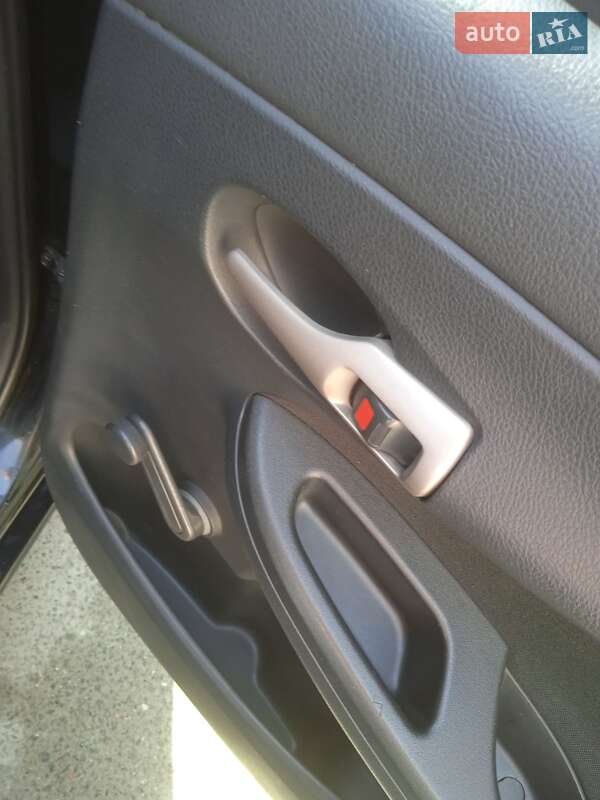 Седан Toyota Corolla 2009 в Киеве фото 11 Седан Toyota Corolla 2009 в Киеве