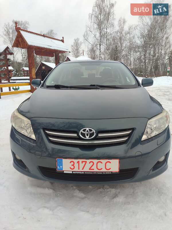 Седан Toyota Corolla 2007 в Корюківці