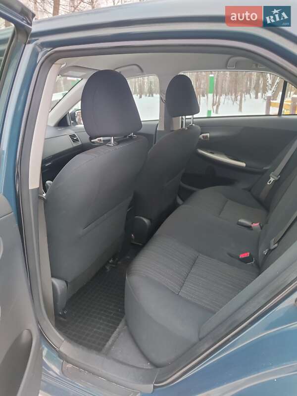 Седан Toyota Corolla 2007 в Корюківці