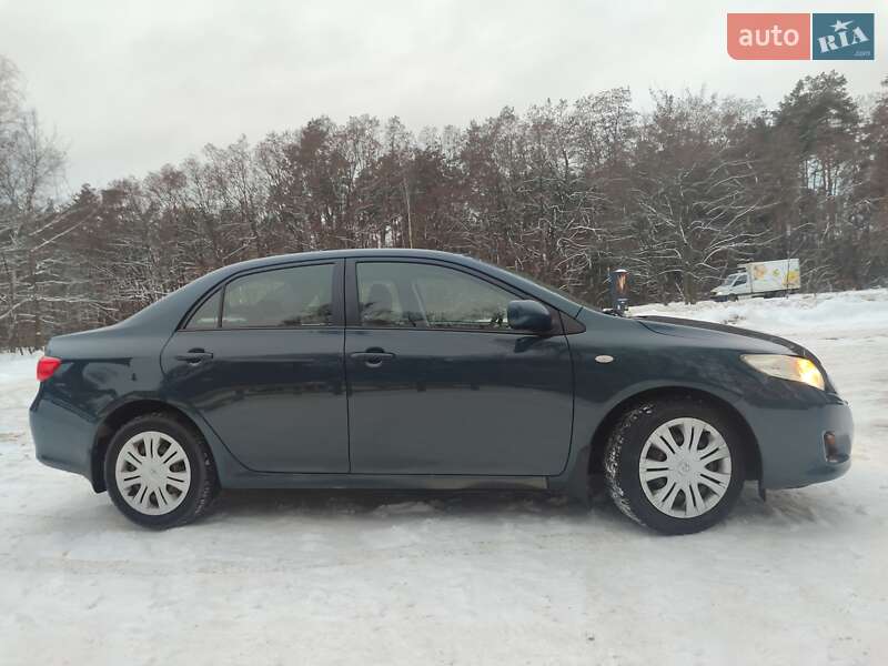 Седан Toyota Corolla 2007 в Корюківці