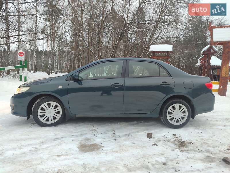 Седан Toyota Corolla 2007 в Корюківці