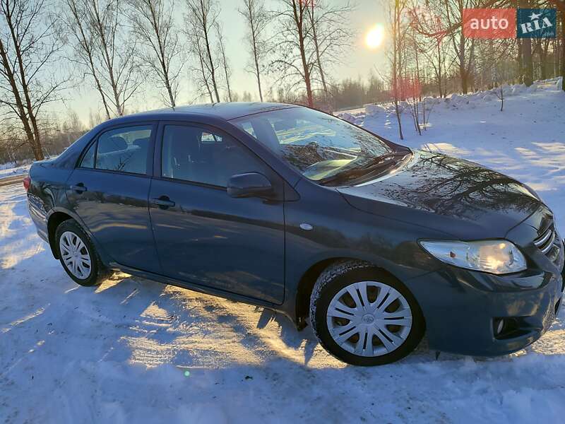 Седан Toyota Corolla 2007 в Корюківці