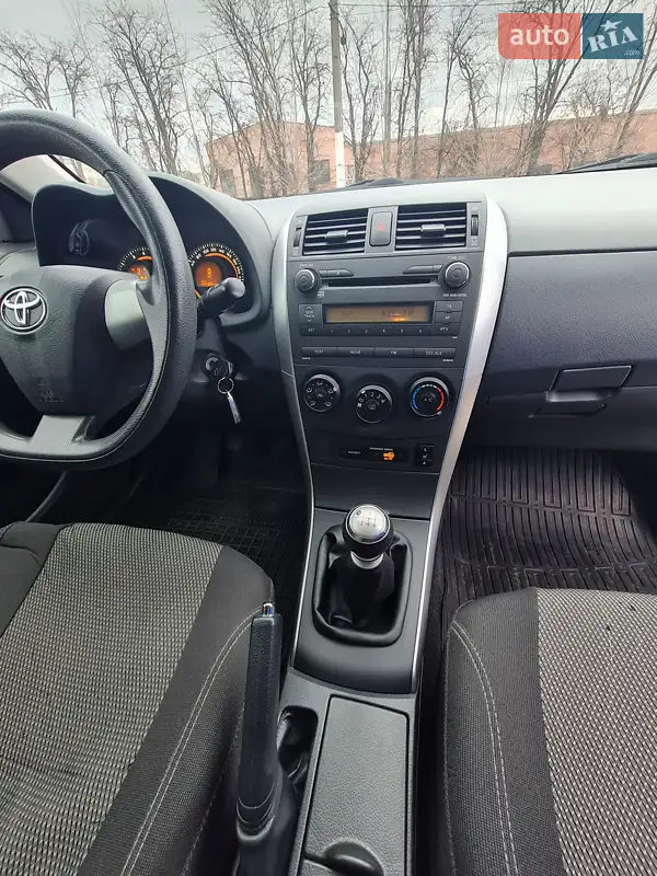 Toyota Corolla 2013 VIN JTNBH58E30J015869 фото оголошення 2 з 44