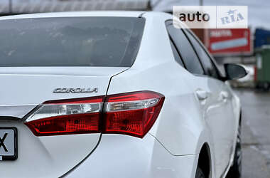 Седан Toyota Corolla 2014 в 