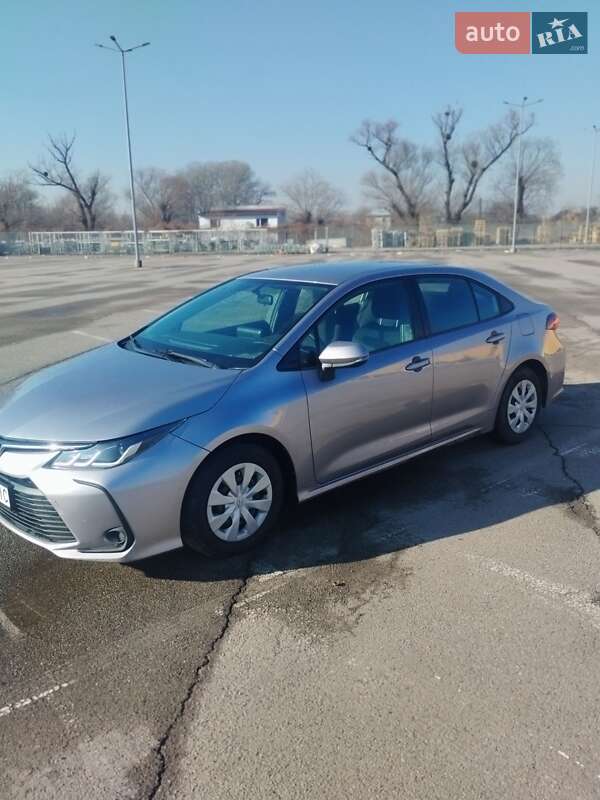 Седан Toyota Corolla 2019 в Черновцах