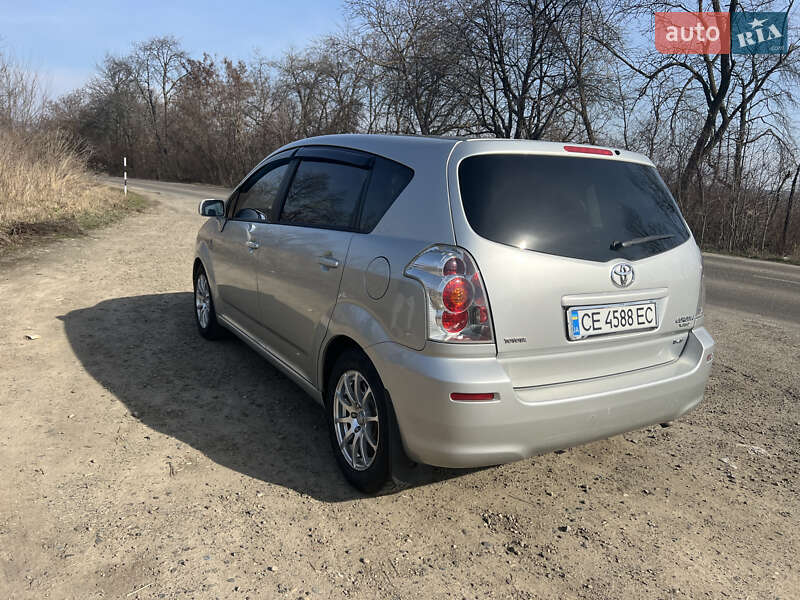 Мінівен Toyota Corolla 2007 в Чернівцях