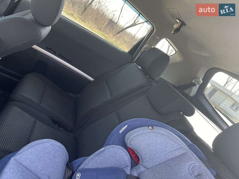 Мінівен Toyota Corolla 2007 в Чернівцях