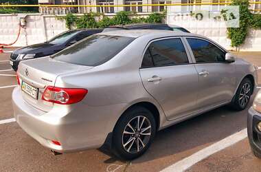 Седан Toyota Corolla 2012 в Харкові