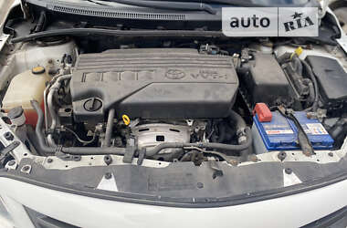 Седан Toyota Corolla 2011 в Сумах