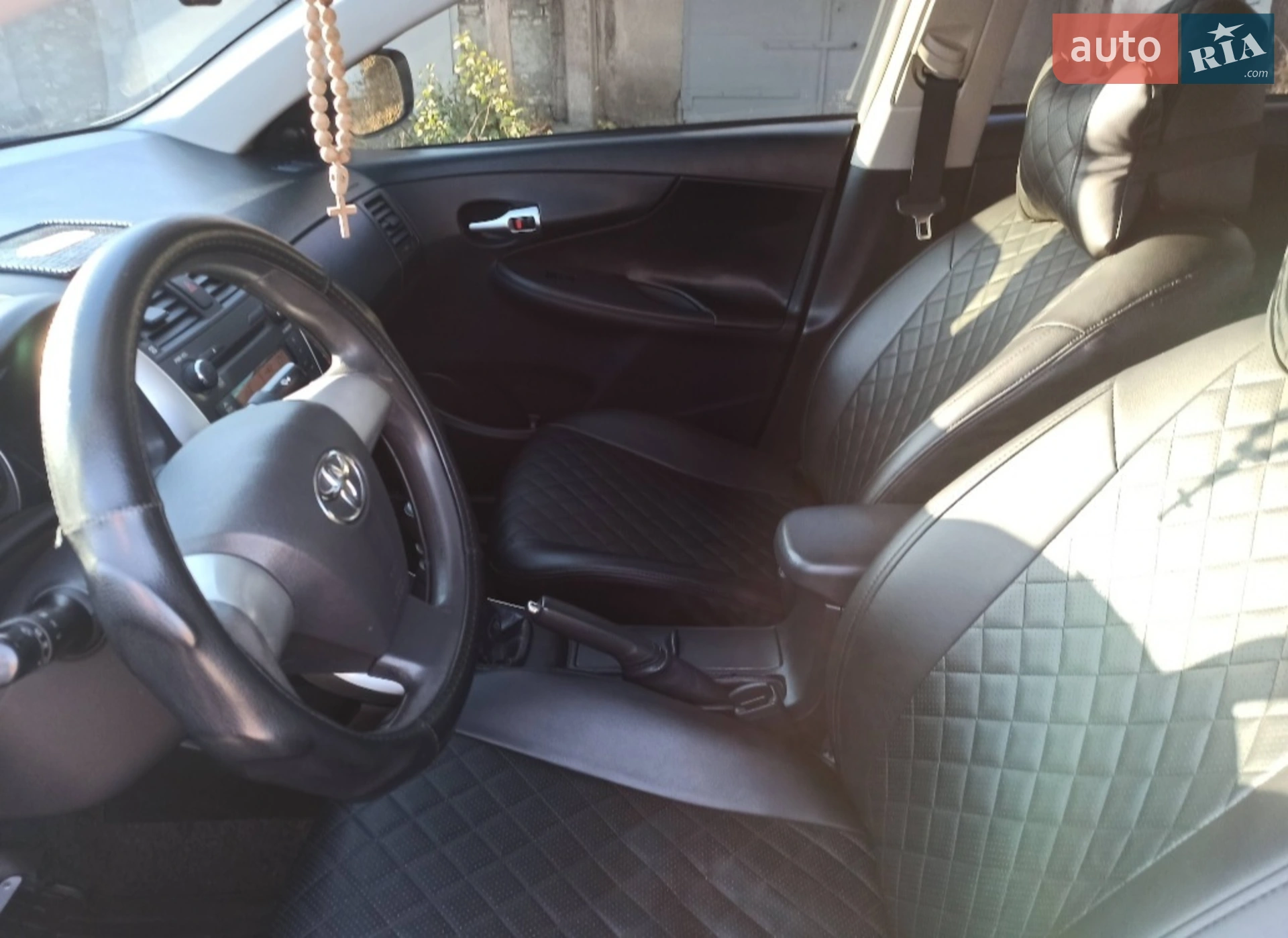2010 Toyota Corolla - мініатюра 12