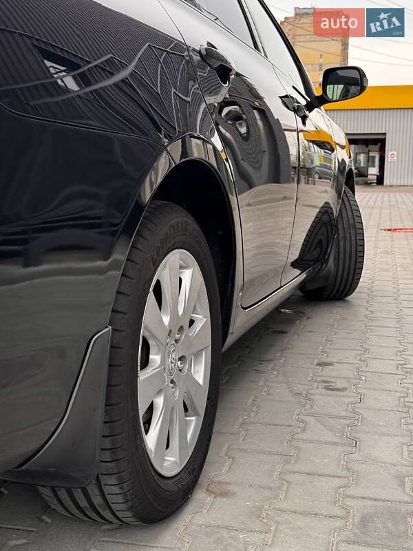 Седан Toyota Corolla 2011 в Києві