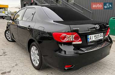 Седан Toyota Corolla 2011 в Киеве