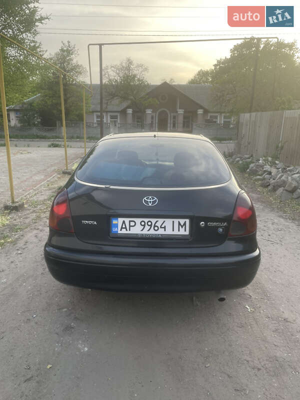 Хетчбек Toyota Corolla 2001 в Запоріжжі