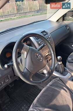 Седан Toyota Corolla 2008 в Сумах