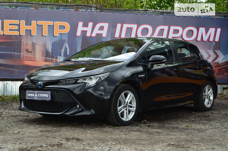 Хэтчбек Toyota Corolla 2020 в Киеве