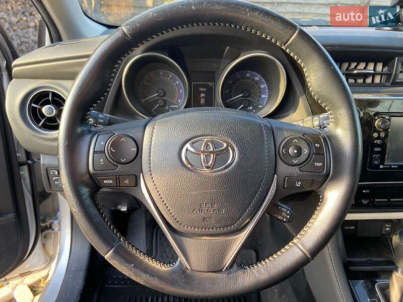 Хетчбек Toyota Corolla 2017 в Тернополі фото 11 Хетчбек Toyota Corolla 2017 в Тернополі