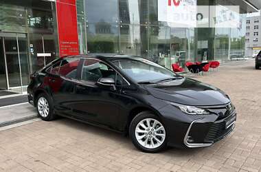 Седан Toyota Corolla 2022 в Киеве