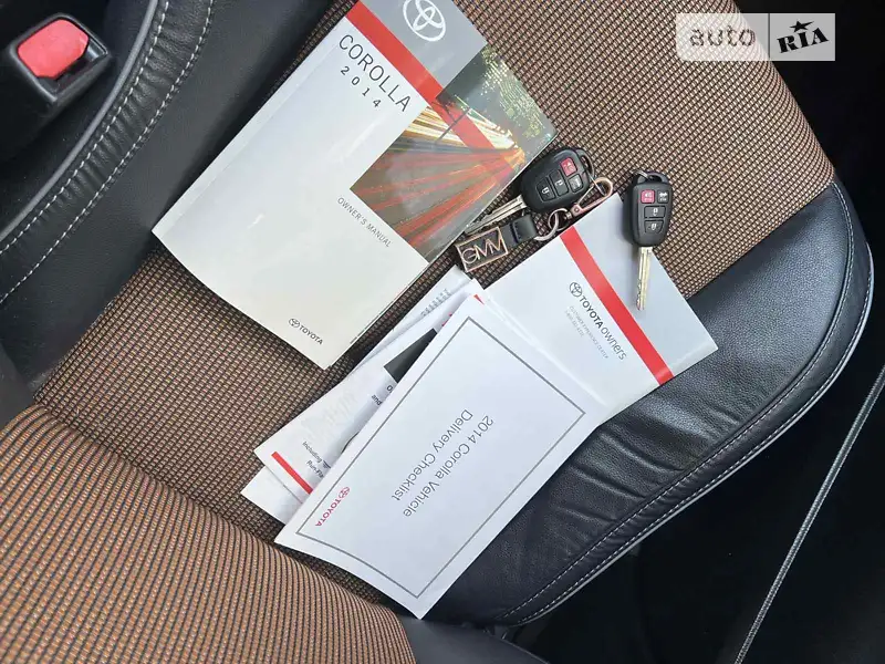 Седан Toyota Corolla 2014 в Ирпене документ