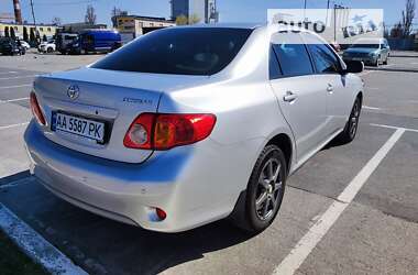 Седан Toyota Corolla 2008 в Києві