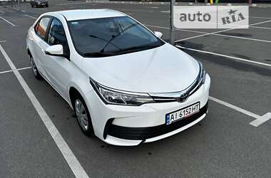 Седан Toyota Corolla 2018 в Києві