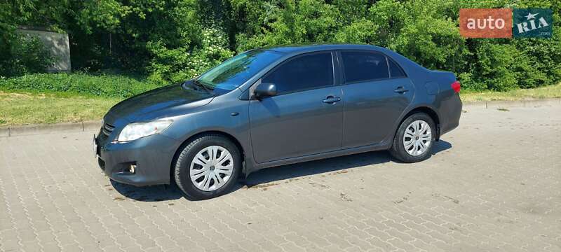 Седан Toyota Corolla 2008 в Бродах