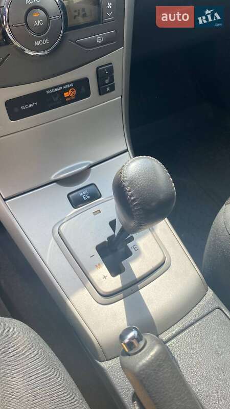 Седан Toyota Corolla 2008 в Киеве