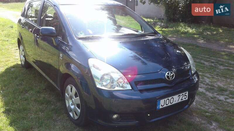 Хэтчбек Toyota Corolla 2005 в Прилуках