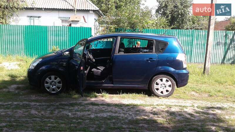 Хэтчбек Toyota Corolla 2005 в Прилуках
