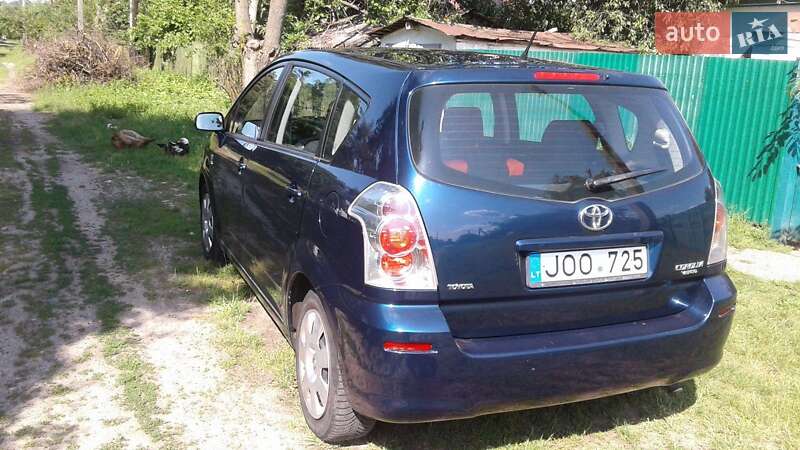 Хэтчбек Toyota Corolla 2005 в Прилуках