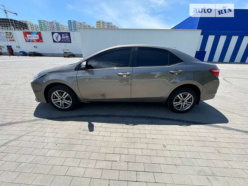 Седан Toyota Corolla 2017 в Одессе