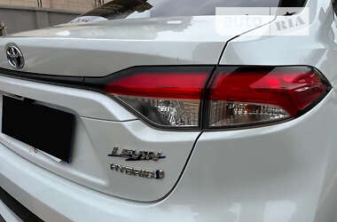 Седан Toyota Corolla 2024 в 