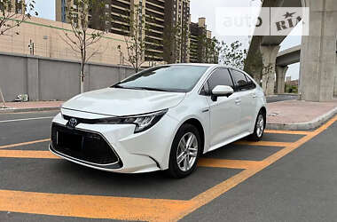 Седан Toyota Corolla 2024 в 