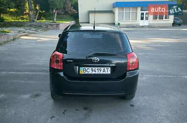 Хэтчбек Toyota Corolla 2006 в 