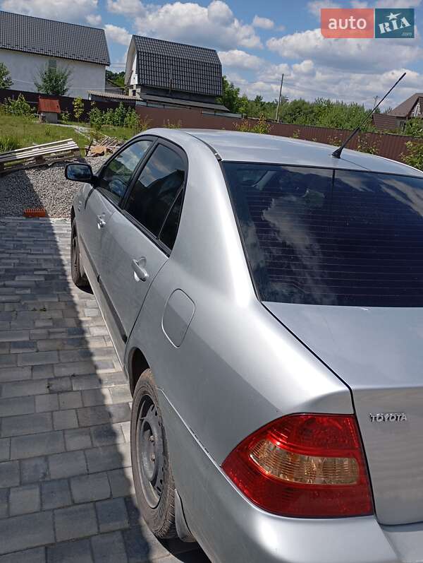 Седан Toyota Corolla 2003 в Славуте фото 2 Седан Toyota Corolla 2003 в Славуте