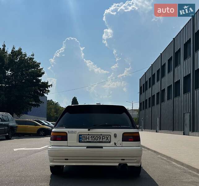 Хэтчбек Toyota Corolla 1987 в Киеве