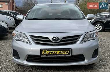 Седан Toyota Corolla 2010 в 