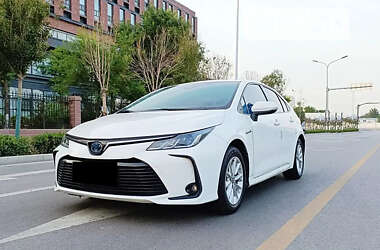 Седан Toyota Corolla 2019 в Киеве