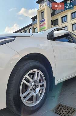 Седан Toyota Corolla 2017 в Коломые