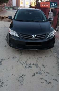 Седан Toyota Corolla 2012 в Львове